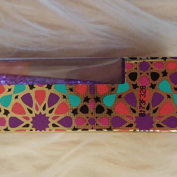 💝FIRM! NWT TARTE LIGHTS CAMERA LASHES 4 IN 1 MASCARA LIMITED EDITION PACKAGING - Picture 6 of 8